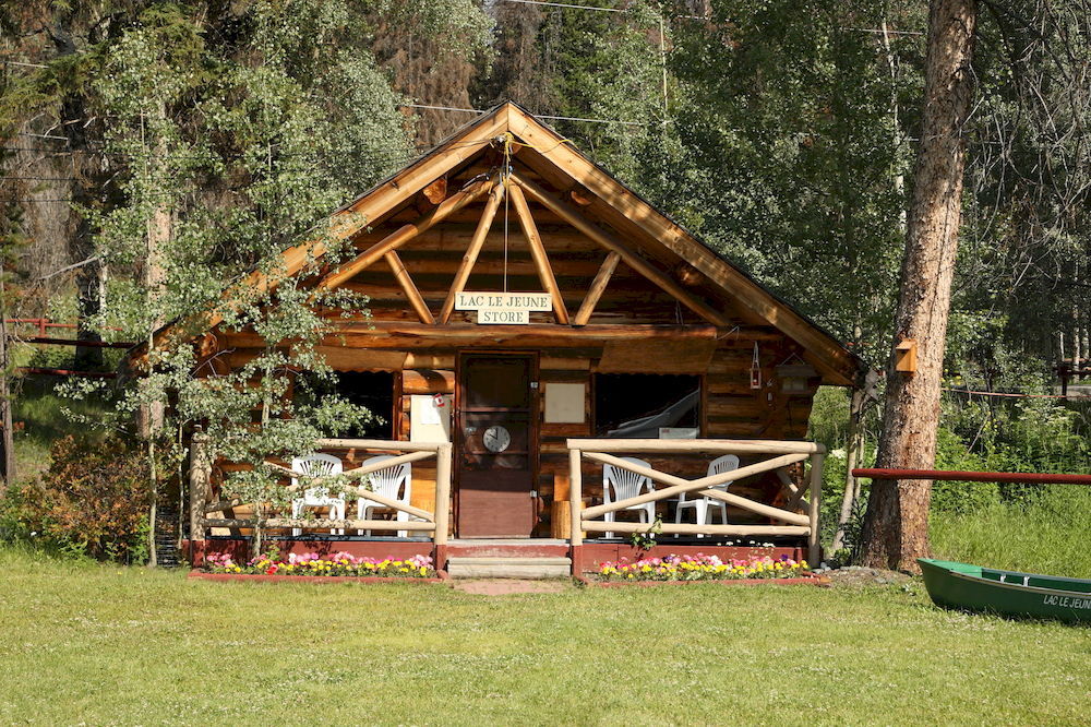 كاملوبس Lac Le Jeune Resort & Nature Centre المظهر الخارجي الصورة